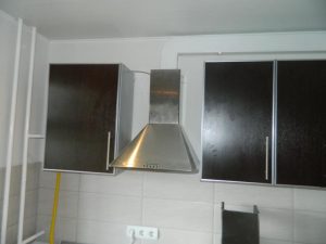 Установка вытяжки на кухне в Петропавловск-Камчатском